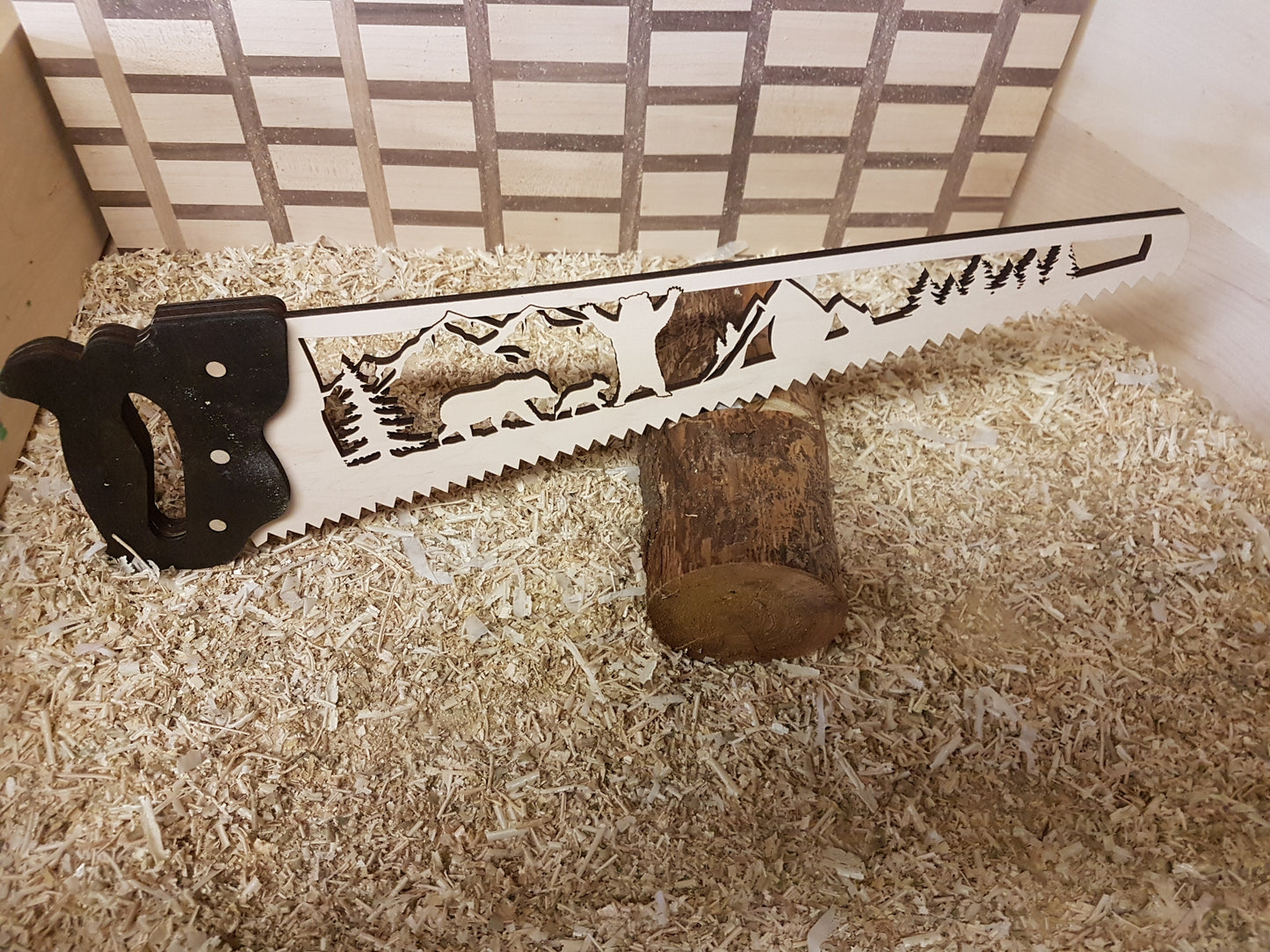 Decorative Wood Saw Sign