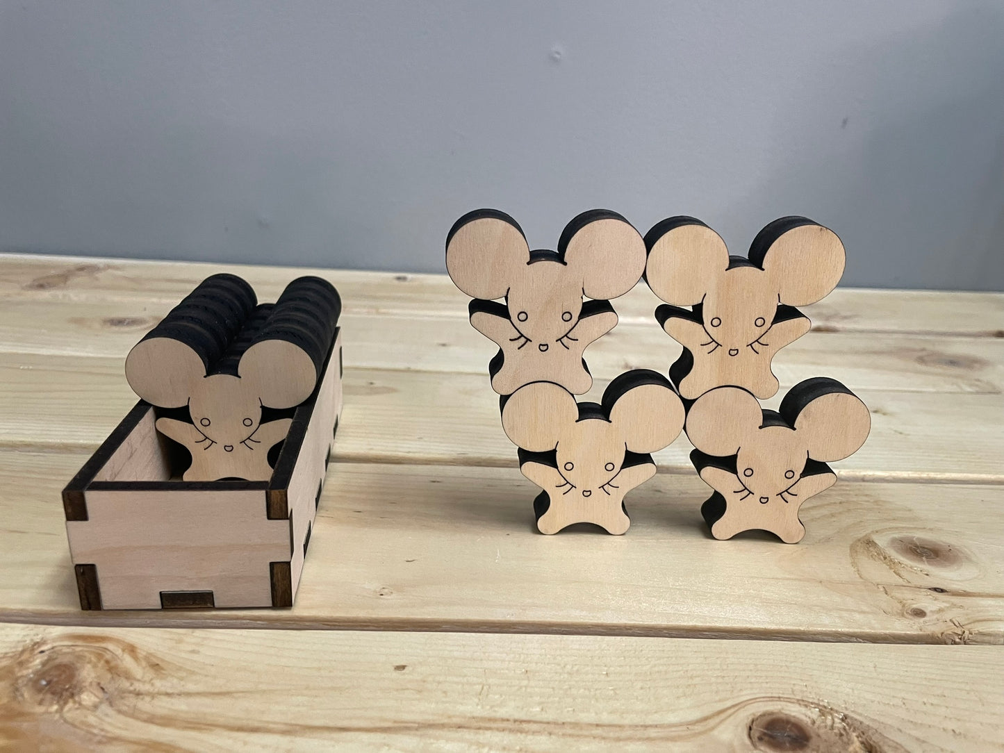 The Acrobats Mouse