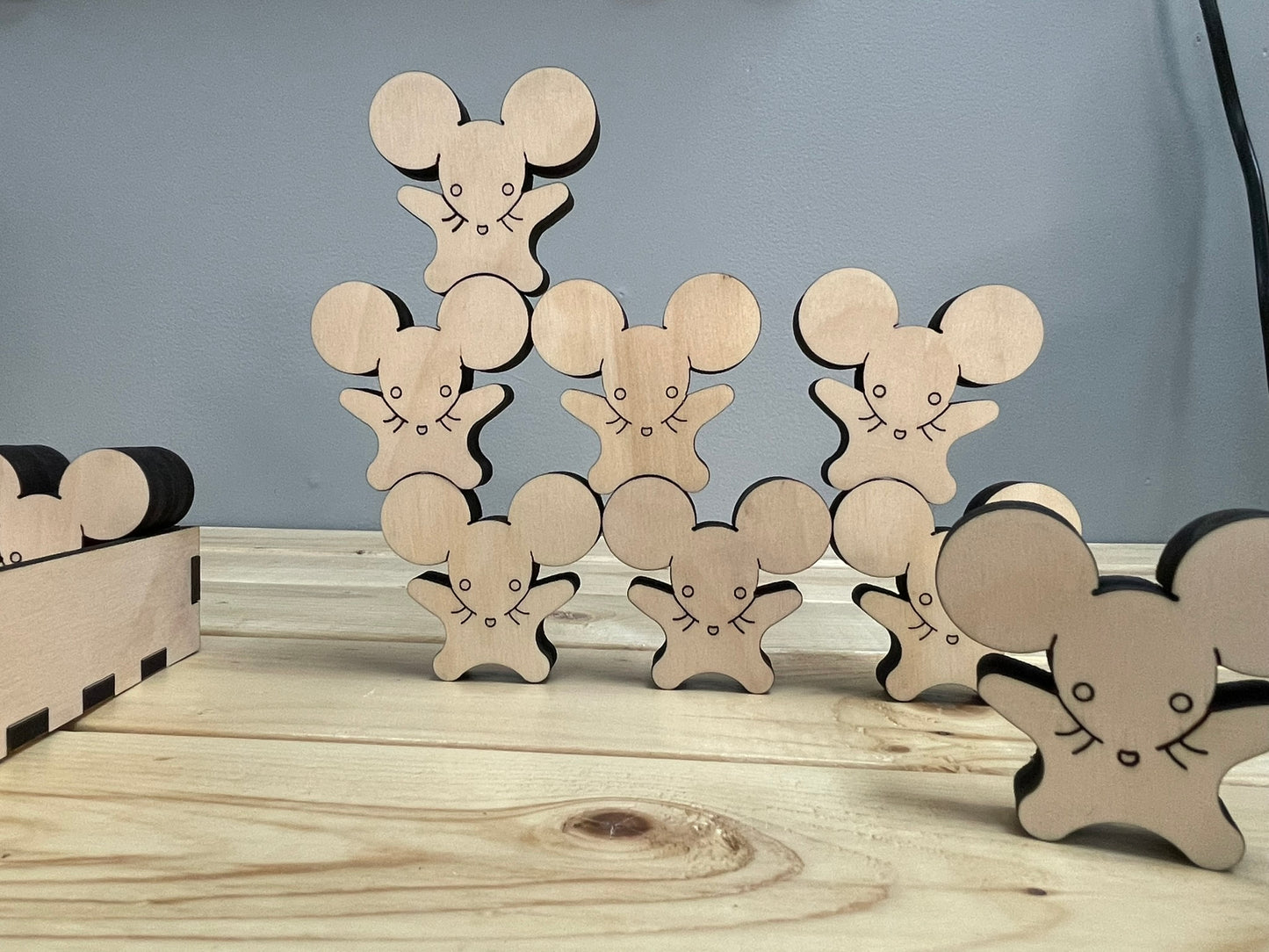 The Acrobats Mouse