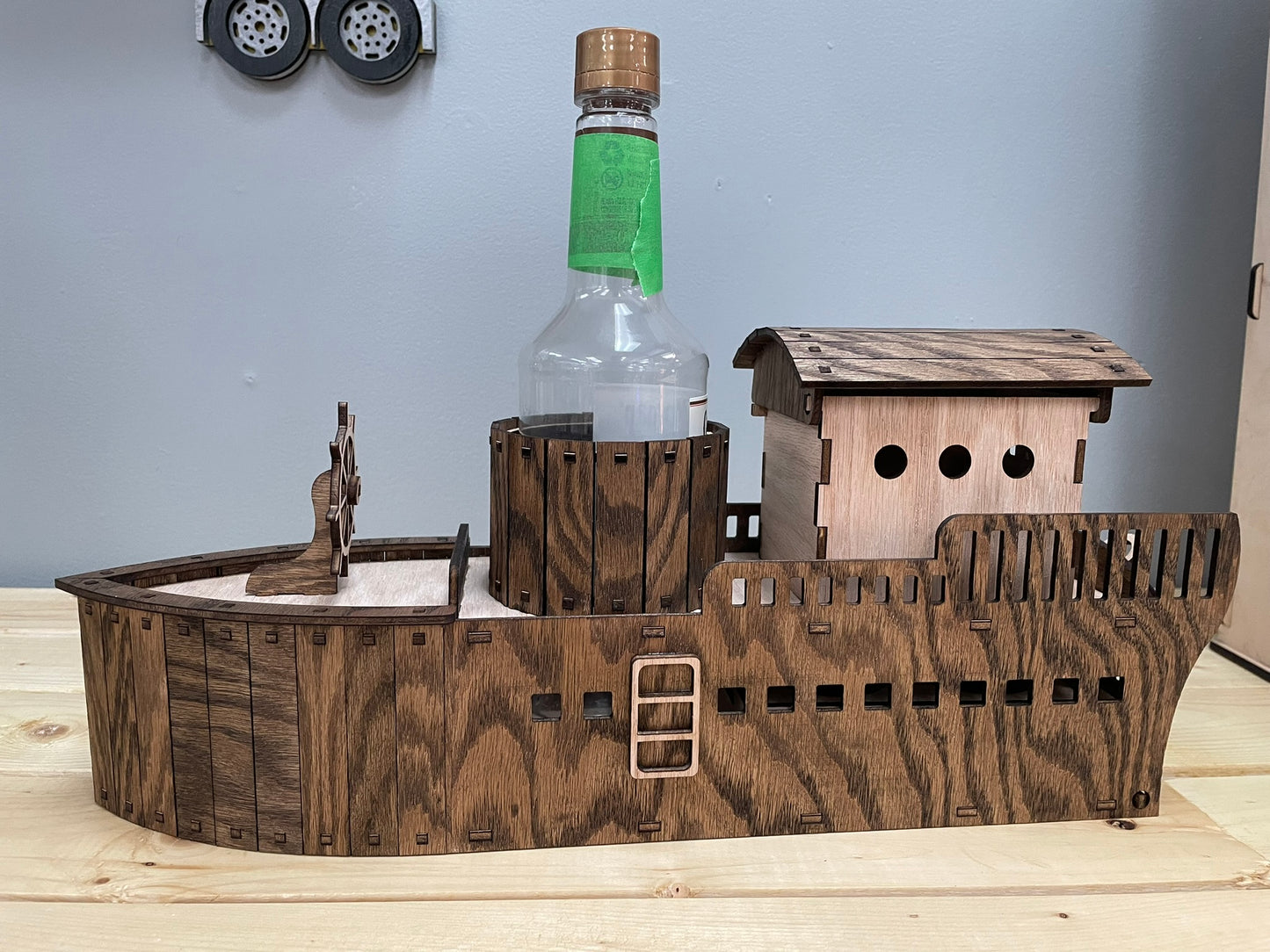 Wine Box Boat Shape