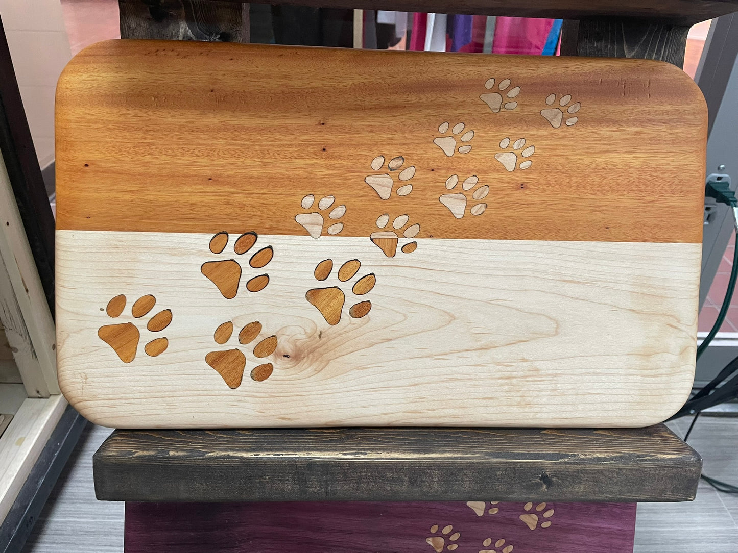 Paws Inlay - Charcuterie Board