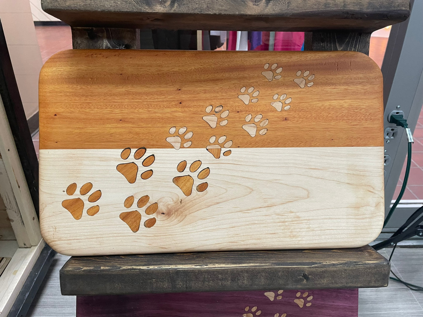 Paws Inlay - Charcuterie Board