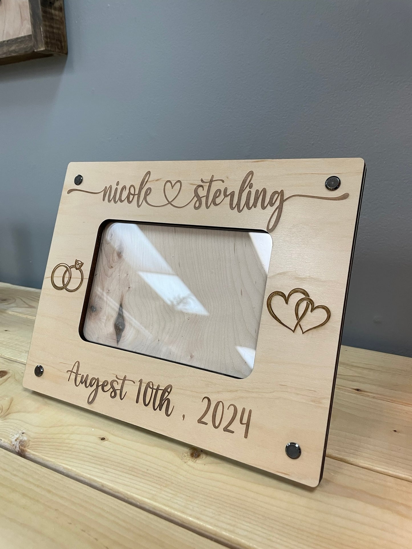 Ring heart photo frame