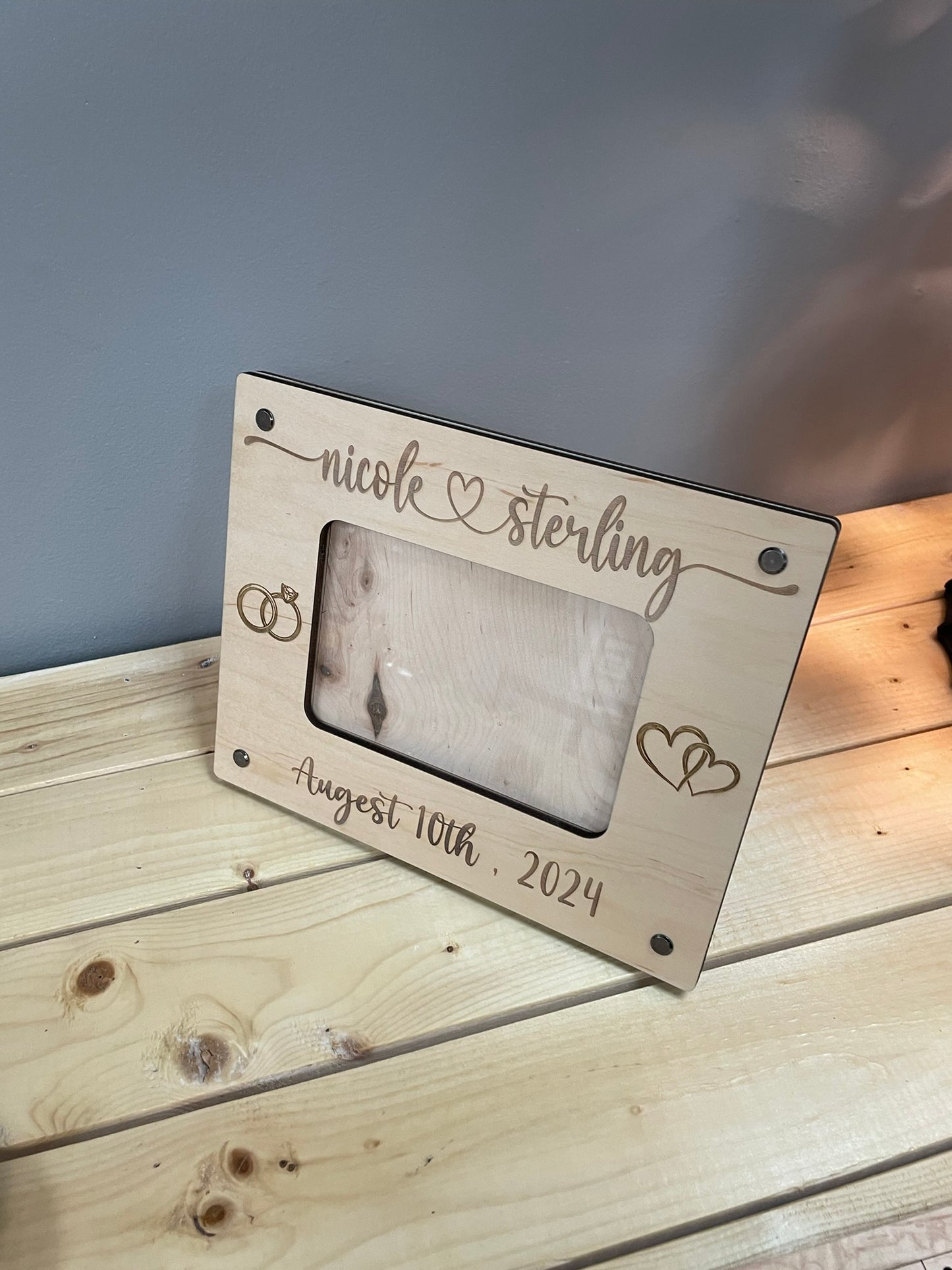 Ring heart photo frame