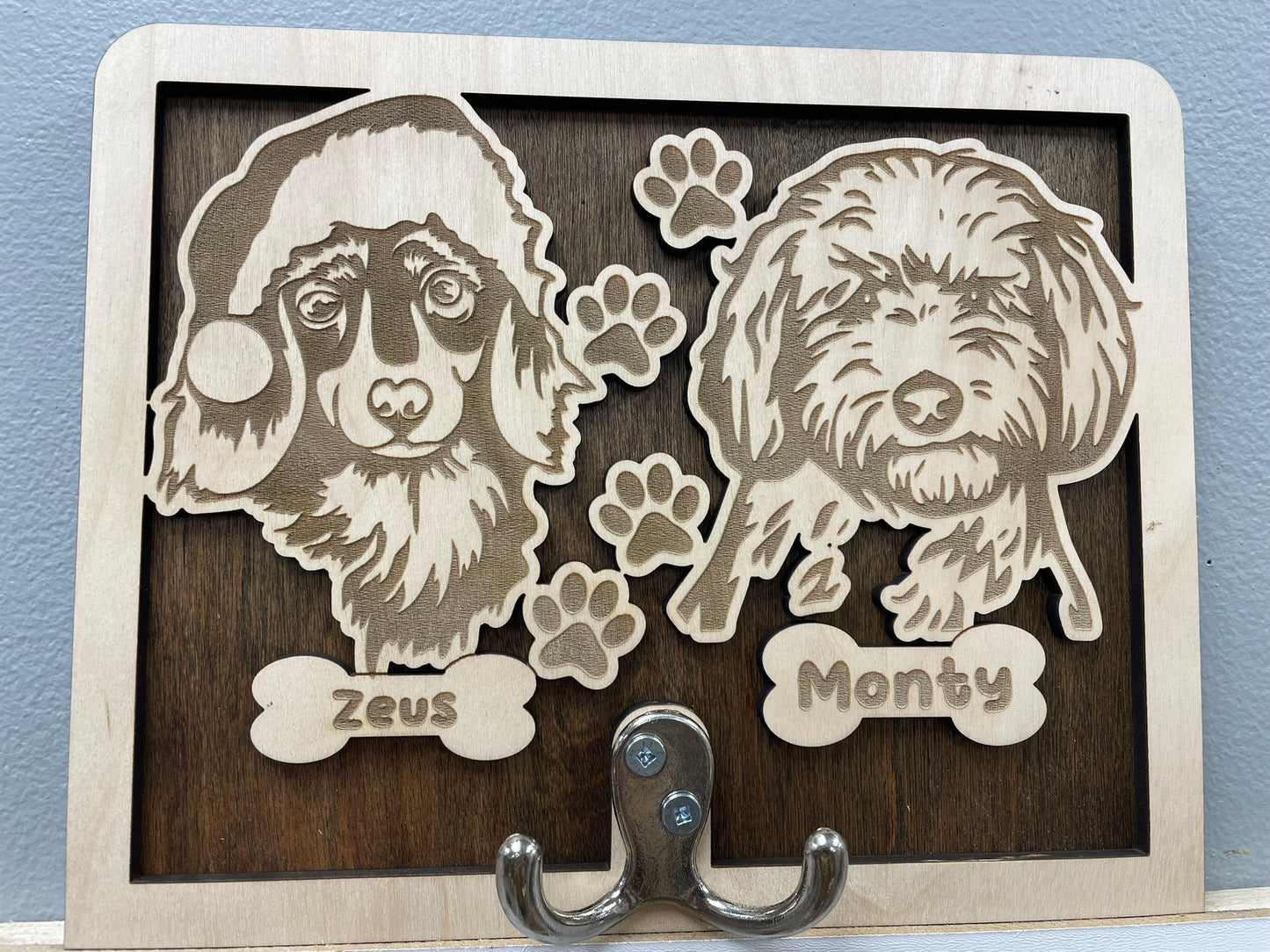 Dog leash holder