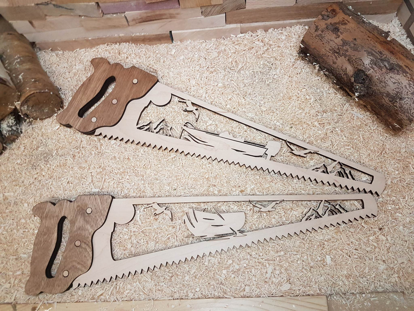 Decorative Wood Saw Sign