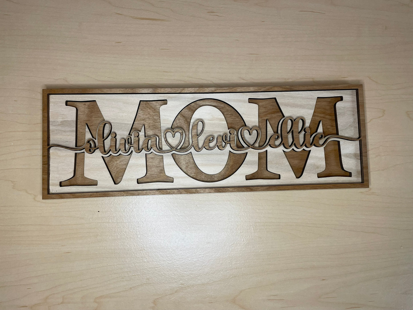 Personalized Wooden Mom sign with children name
