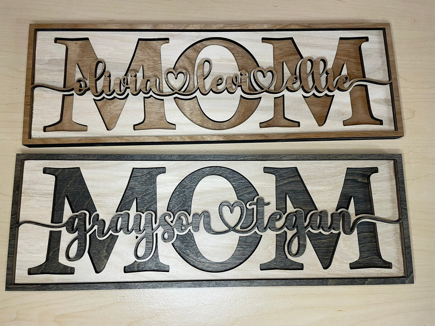 Personalized Wooden Mom sign with children name